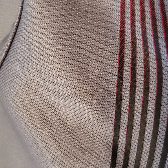 Set of two Skechers Sport athletic tops - Picture 6 of 6